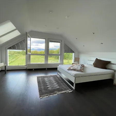 Laura Holiday home *